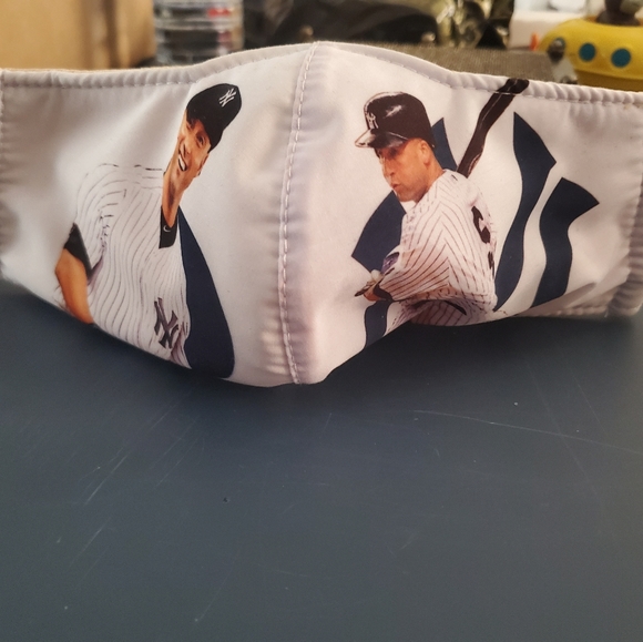 Derek Jeter Face Mask - Picture 4 of 4